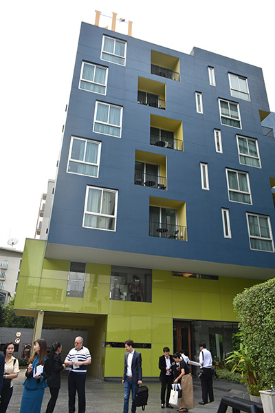 อาคารเขียว