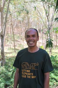 ชเร สังข์ขาว