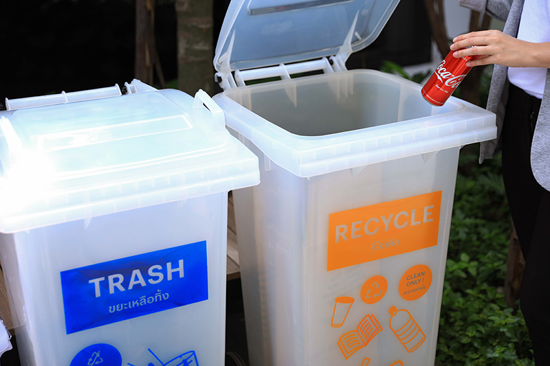 โคคา-โคล่า จับมือ แสนสิริ ต่อยอดความร่วมมือส่งเสริมการแยกขยะที่ต้นทาง ผ่านโครงการ “โค้กขอคืน x Sansiri Waste to Worth” เพื่อการอยู่อาศัยอย่างยั่งยืน