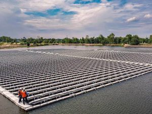 IRPC เปิดตัวนวัตกรรม ติดตั้งทุ่นโซลาร์ลอยน้ำ (Floating Solar)