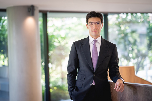 พีระภัทร ศิริจันทโรภาส