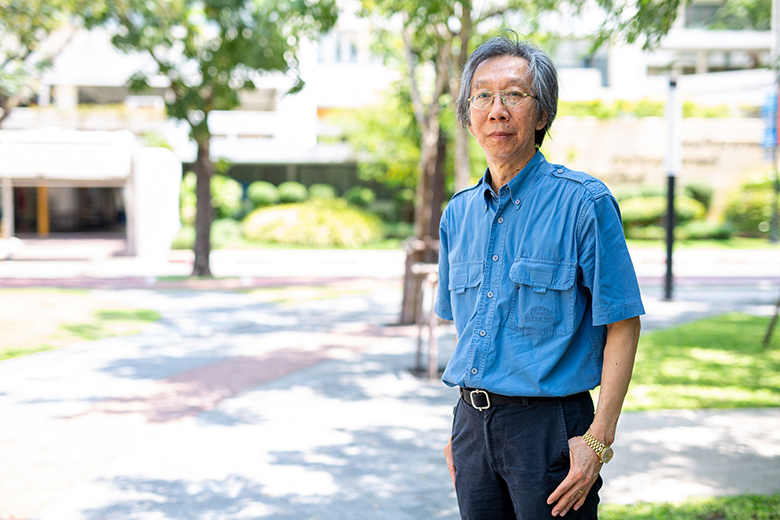 รศ. ดร.สุวิทย์ แซ่เตีย