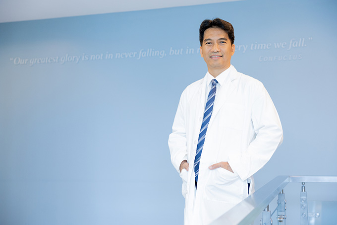 อาจารย์นายแพทย์ภราดร เจ็ดวรรณะ