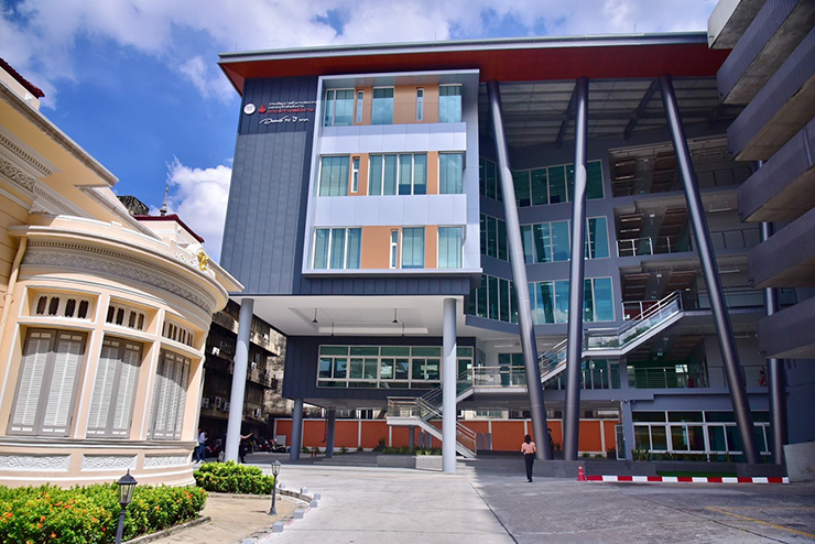 อาคารต้นแบบสาธิตการใช้พลังงานสุทธิเป็นศูนย์ “Net Zero Energy Building” (อาคาร 70 ปี พพ. )