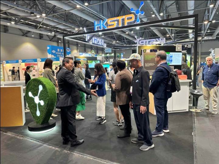 ประธานกลุ่ม HKSTU พาชมธุรกิจ Startup 10 กิจการ ที่มีผลิตภัณฑ์และเทคโนโลยีเป็นมิตรต่อสิ่งแวดล้อม