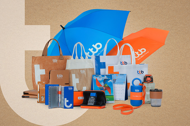 ทีทีบี เดินหน้า Make REAL Change ปลุกคนไทยร่วมกันลดปัญหาสิ่งแวดล้อม เปลี่ยนขวดพลาสติกกว่า 1,700,000 ขวด เป็นของใช้ ตอกย้ำ “ธนาคารเพื่อความยั่งยืน”