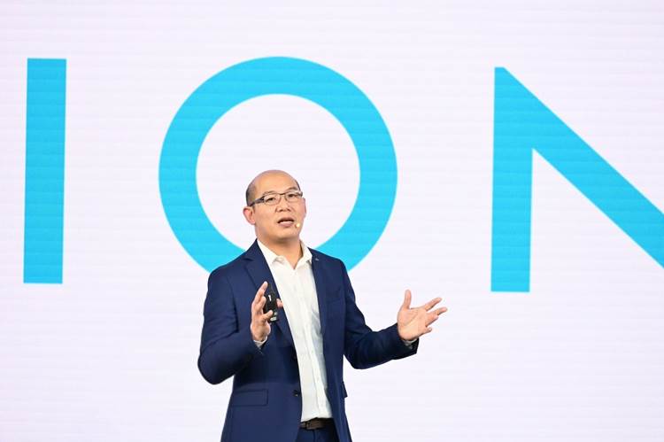 วัลลภ เฉลิมวงศาเวช