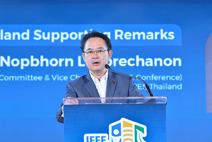 รศ.ดร.นพพร ลีปรีชานนท์