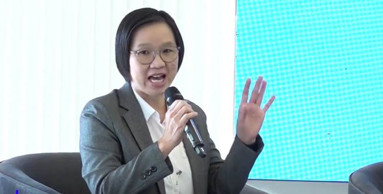 ศศิธร เจษฎาฐิติกุล