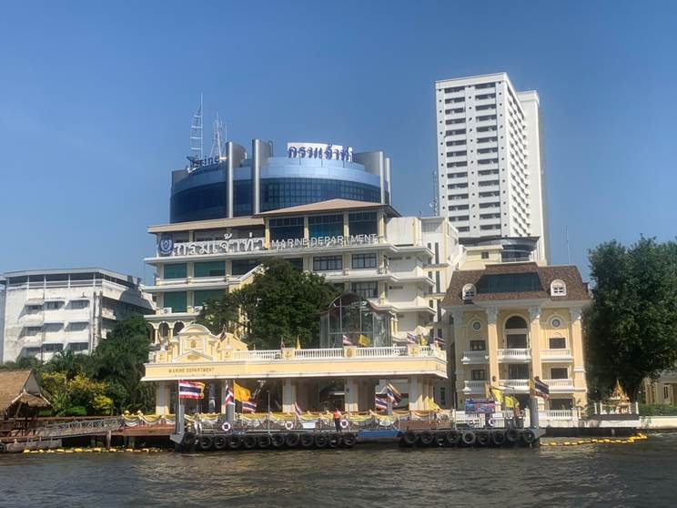 รมช.คมนาคมคุมเข้ม ตรวจความพร้อมท่าเรือรับปีใหม่ 2568 เน้นความปลอดภัย -อำนวยความสะดวกประชาชน