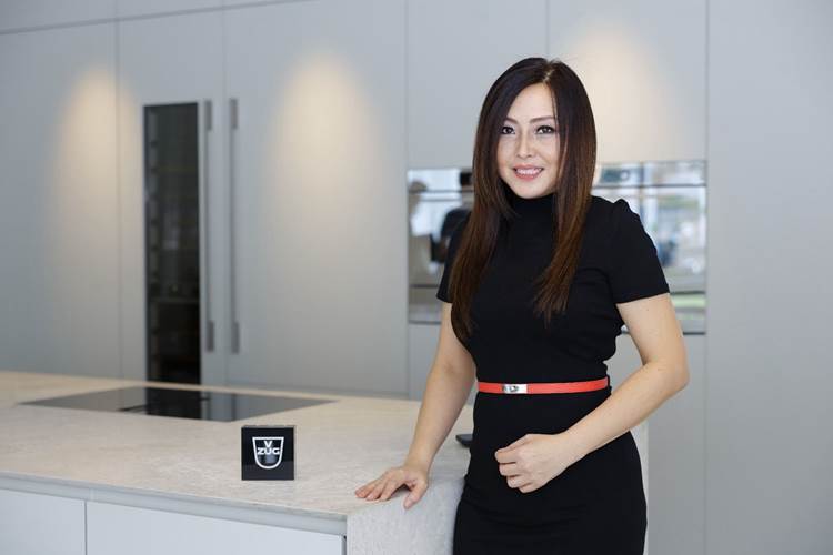 แองเจลีน ยับ