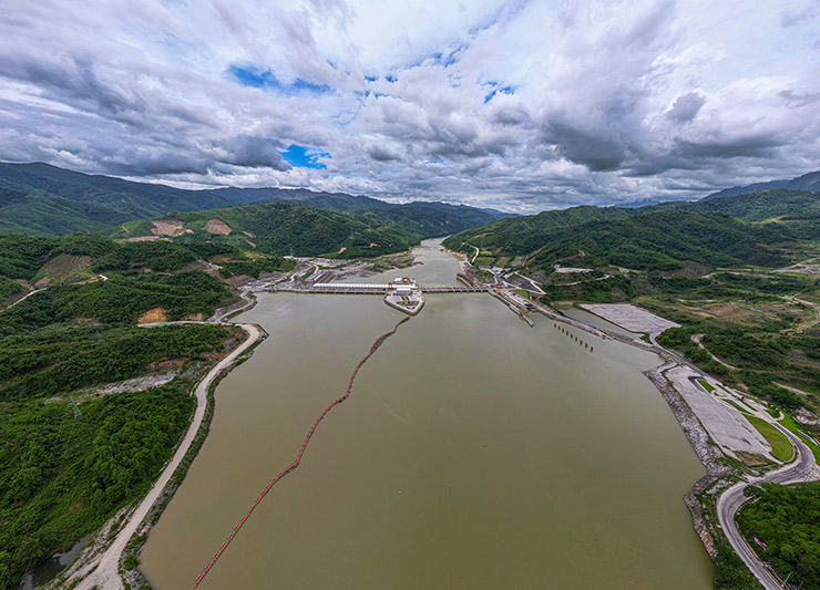 โครงการไฟฟ้าพลังน้ำ หลวงพระบาง