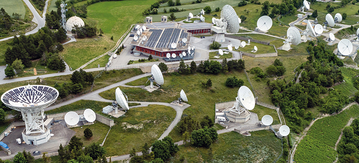 จานดาวเทียม