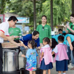 ปูนซีเมนต์นครหลวง ส่งมอบกำแพงคอนกรีต รร.บ้านมาบคล้า