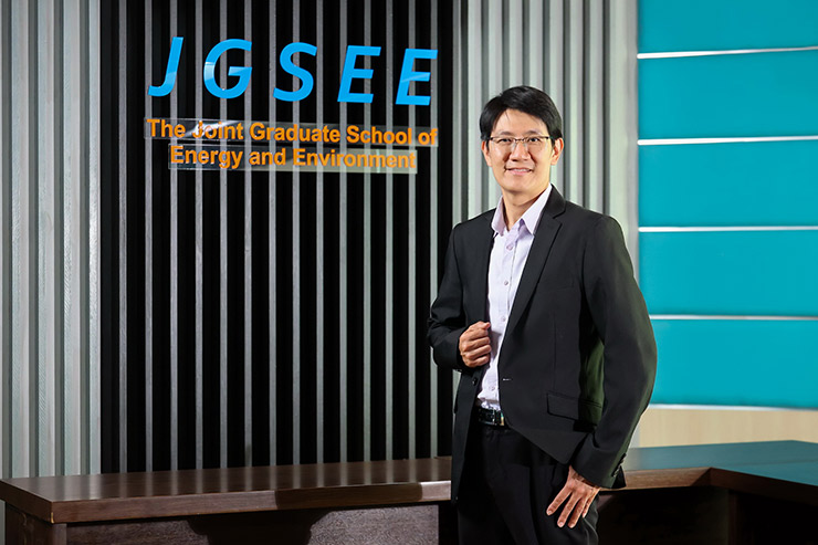 ศ.ดร.นวดล เหล่าศิริพจน์