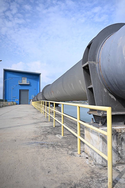 อีสท์ วอเตอร์