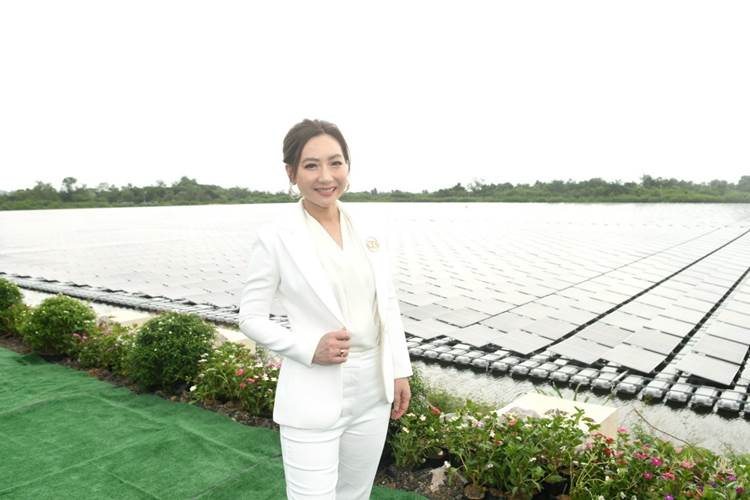 ดร. จารุวรรณ โชติเทวัญ