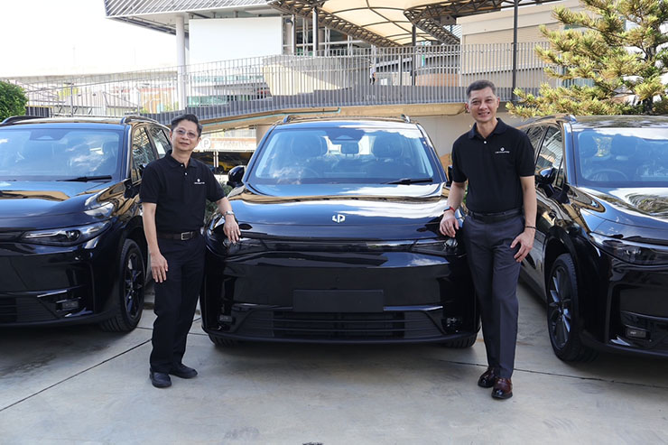 Leapmotor Thailand จับมือ AV Group และ AV Sales ส่งมอบรถ Leapmotor C10 Style จำนวน 10 คัน