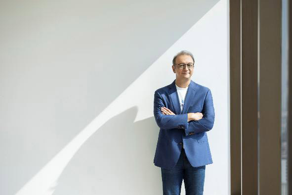 นายวิธพล เจาะจิตต์