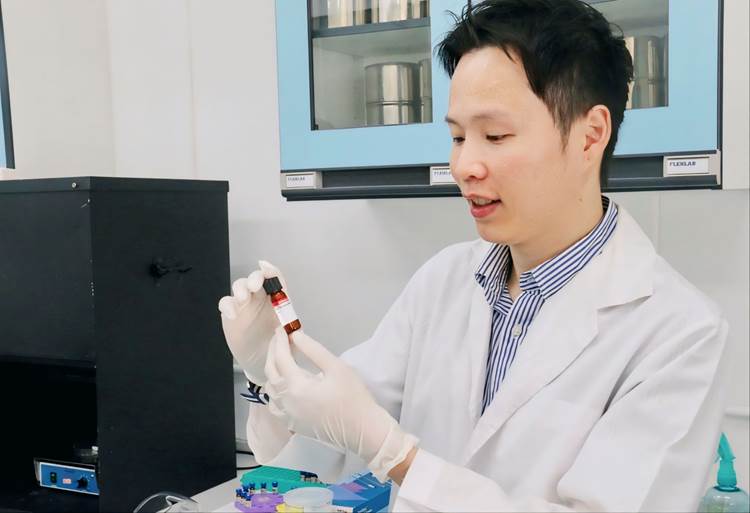 ผู้ช่วยศาสตราจารย์ ดร.สุรพงษ์ รัตนกุล