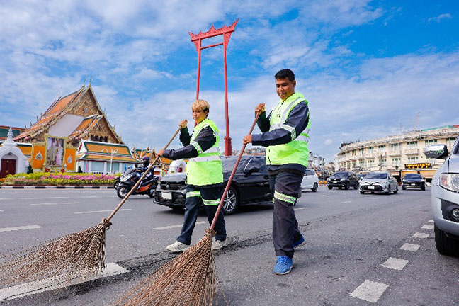 เสื้อกั๊กอัปไซเคิลจากขวด PET