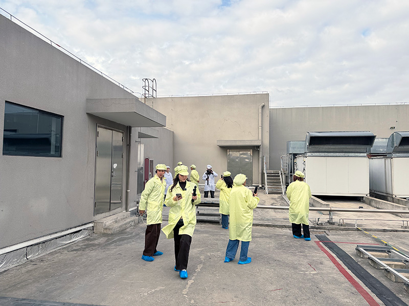 คณะสื่อมวลชนไทยเข้าเยี่ยมชมศูนย์ปฏิบัติการและชมโรงงานผลิตของ Solis ในนครหางโจว