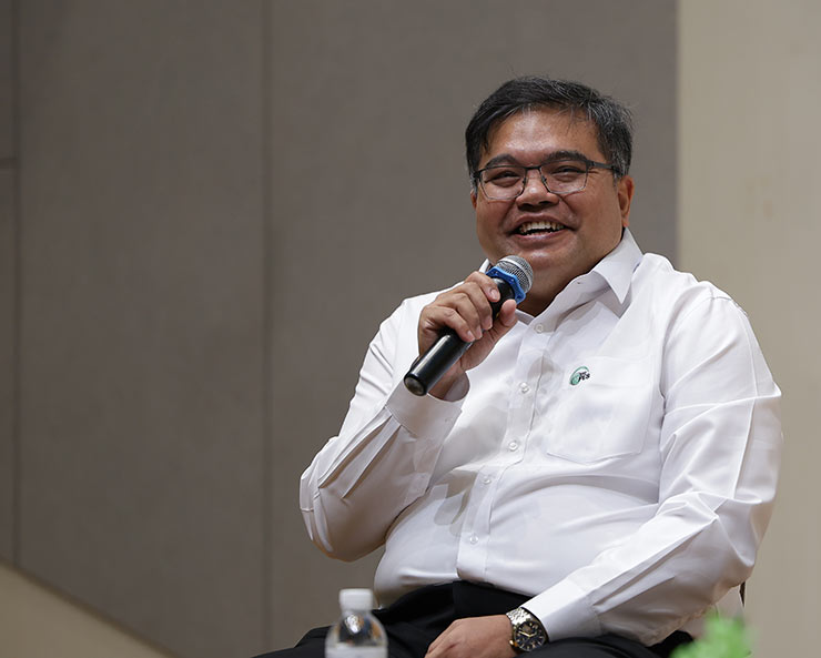 วฤต รัตนชื่น