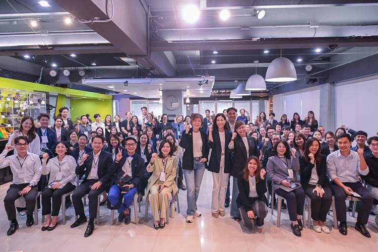 THE RIGHT FIT ESG : CORE TO CROWD