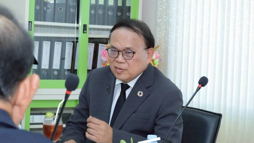 ดร.วิจารย์ สิมาฉายา